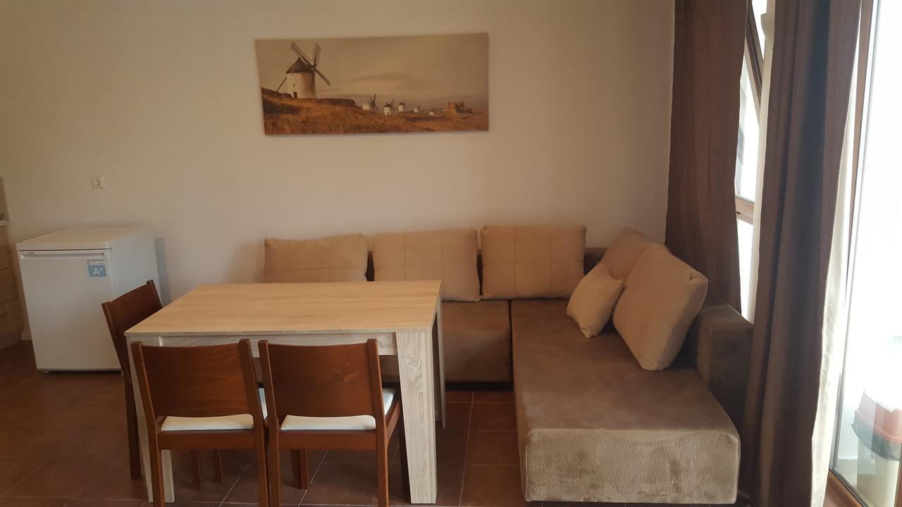 Guest House Trakia Primorsko Ngoại thất bức ảnh