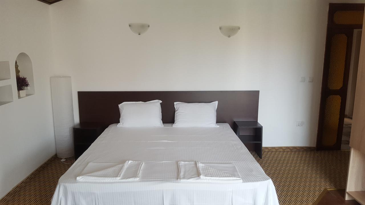 Guest House Trakia Primorsko Ngoại thất bức ảnh