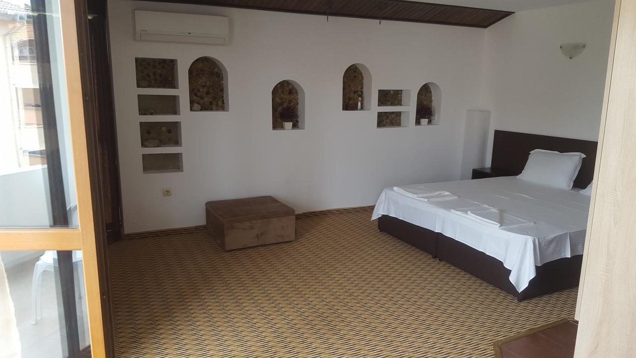 Guest House Trakia Primorsko Ngoại thất bức ảnh