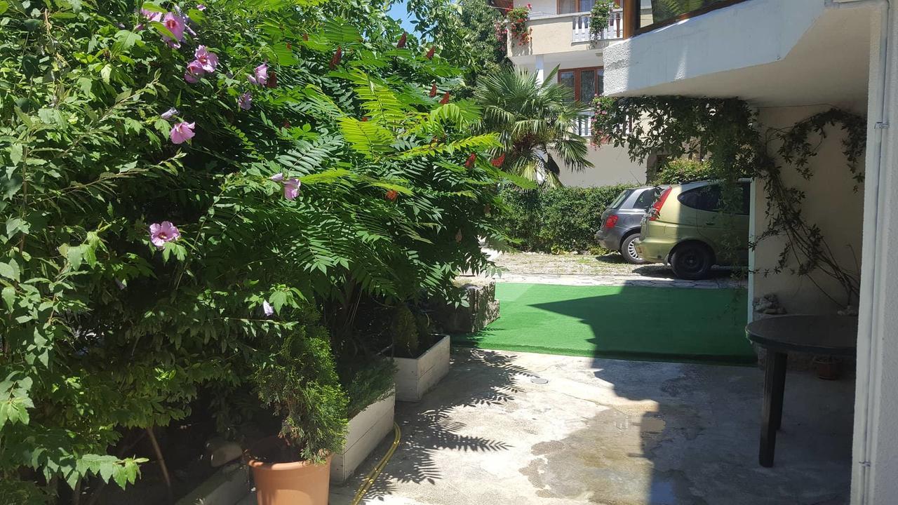 Guest House Trakia Primorsko Ngoại thất bức ảnh